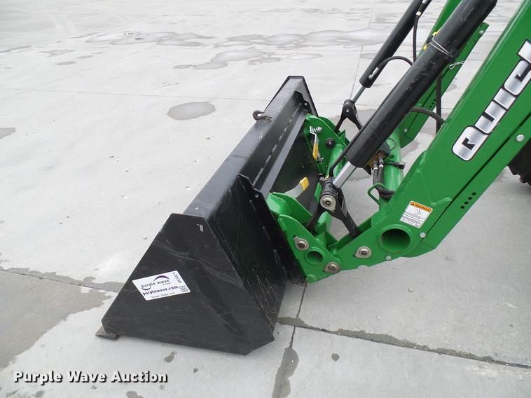 image for item DE5321 2010 John Deere 5075E tractor