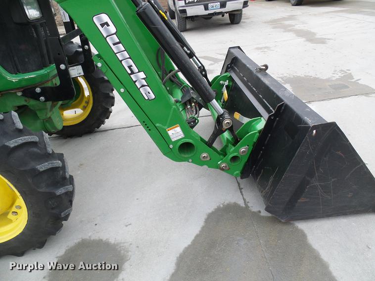 image for item DE5321 2010 John Deere 5075E tractor
