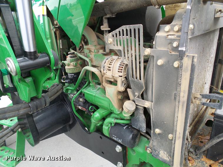 image for item DE5321 2010 John Deere 5075E tractor