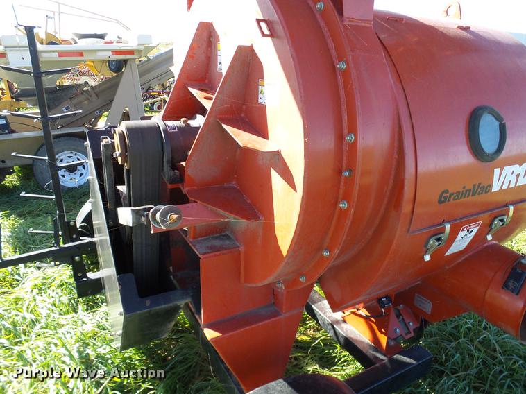 image for item DE5323 Rem VR12 grain vacuum