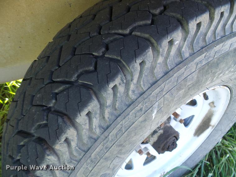 image for item DE5324 Unverferth 400 seed tender