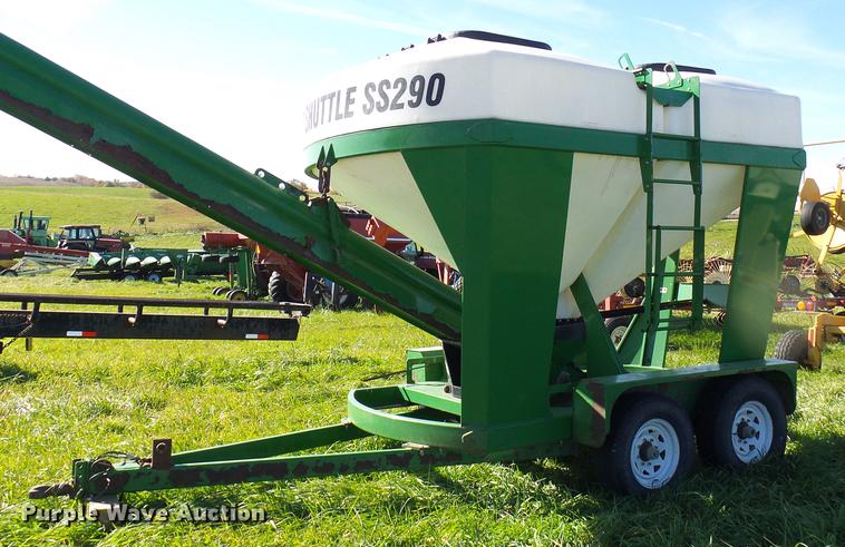 image for item DE5326 Norwood SS290 Seed Shuttle seed tender