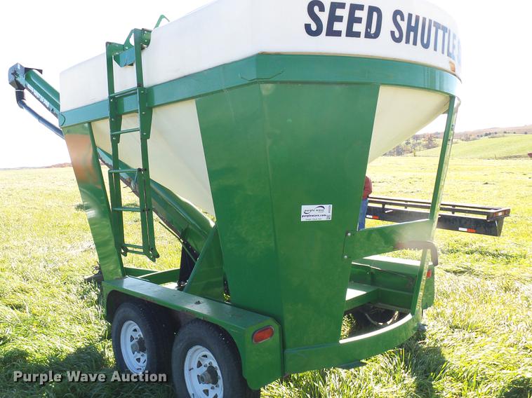 image for item DE5326 Norwood SS290 Seed Shuttle seed tender