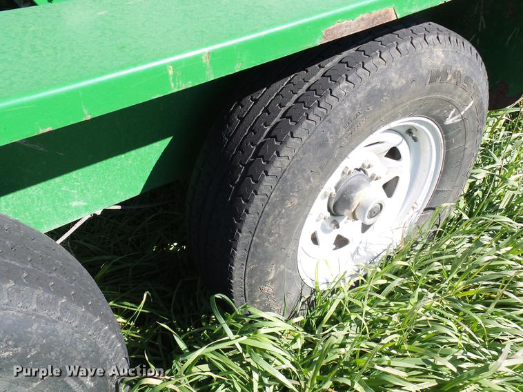 image for item DE5326 Norwood SS290 Seed Shuttle seed tender