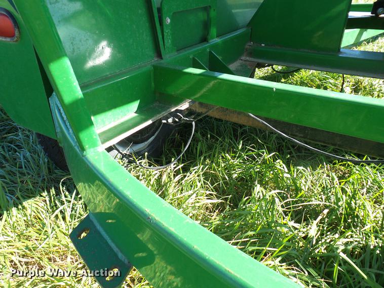 image for item DE5326 Norwood SS290 Seed Shuttle seed tender