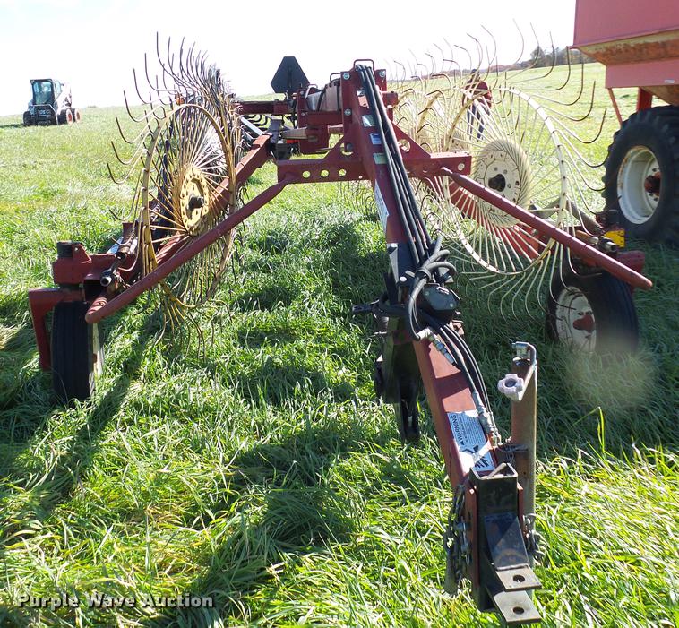 image for item DE5328 AGCO 4324 hay rake