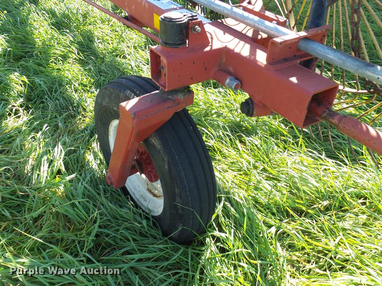 image for item DE5328 AGCO 4324 hay rake