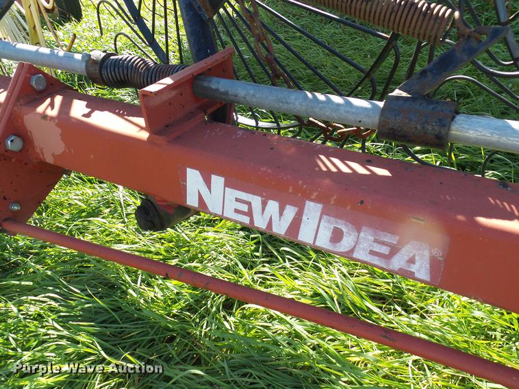 image for item DE5328 AGCO 4324 hay rake