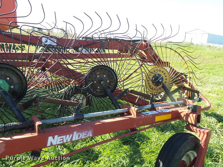 image for item DE5328 AGCO 4324 hay rake