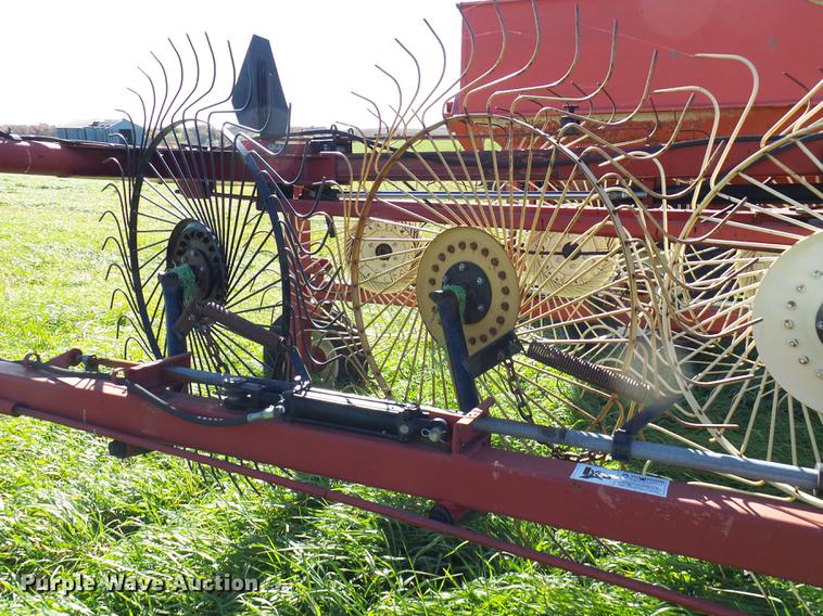 image for item DE5328 AGCO 4324 hay rake