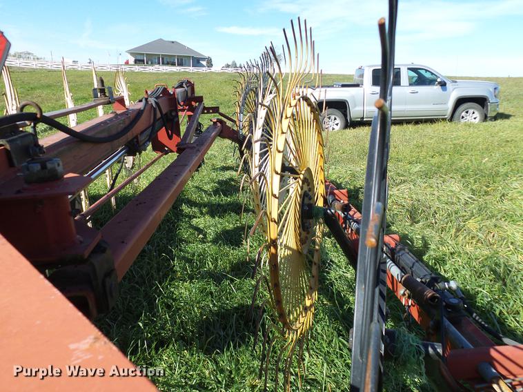 image for item DE5328 AGCO 4324 hay rake