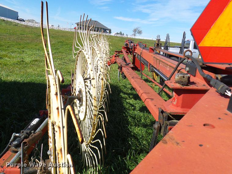 image for item DE5328 AGCO 4324 hay rake