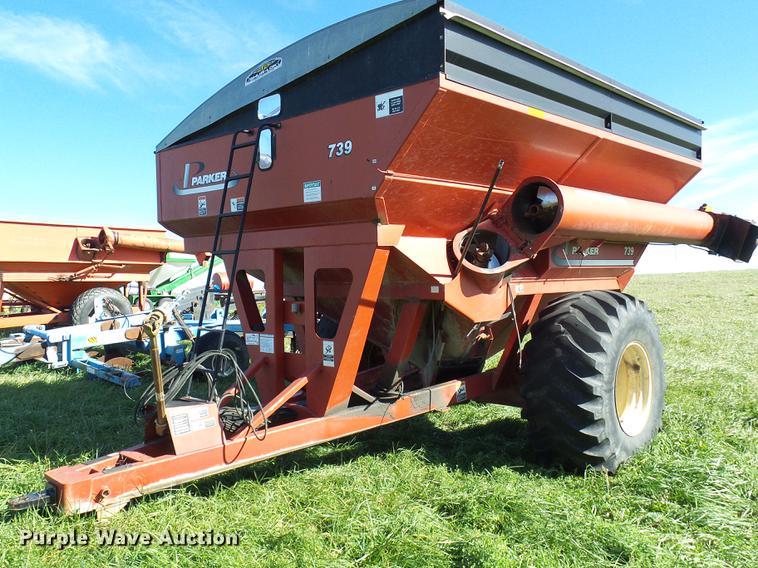 image for item DE5332 Parker 739 grain cart