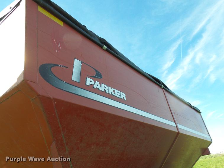 image for item DE5332 Parker 739 grain cart