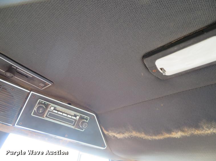 image for item DE6528 1979 International 1086 tractor