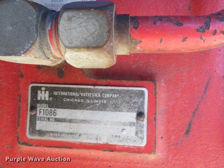 image for item DE6528 1979 International 1086 tractor