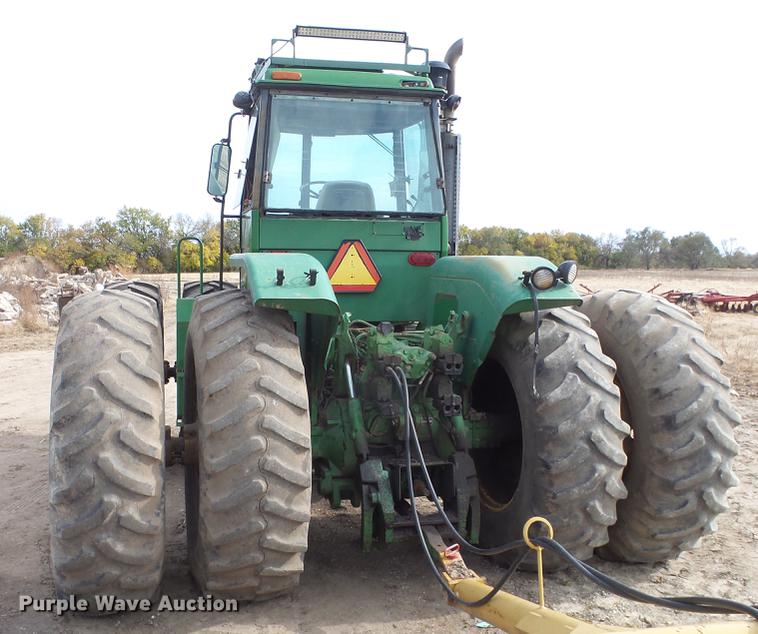 image for item DE7327 1982 John Deere 8650 4WD tractor