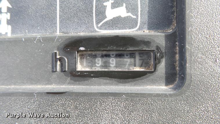 image for item DE7327 1982 John Deere 8650 4WD tractor