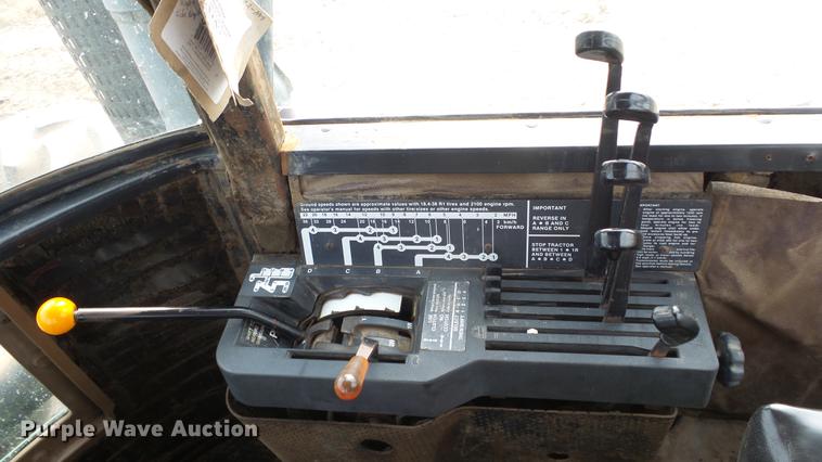 image for item DE7327 1982 John Deere 8650 4WD tractor