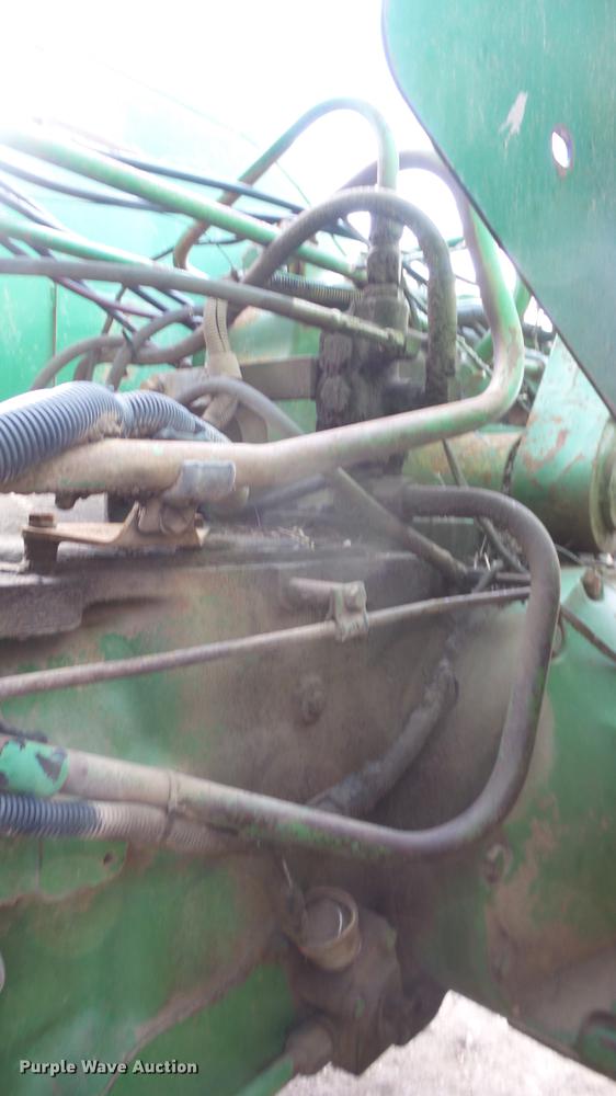 image for item DE7327 1982 John Deere 8650 4WD tractor