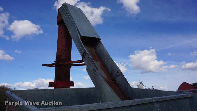 image for item DF1515 Wards grain wagon