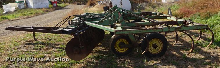 image for item DF1516 John Deere 1710 chisel