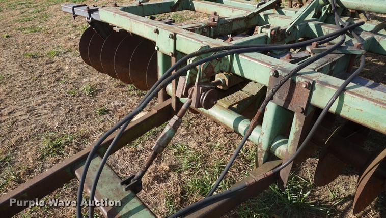 image for item DF1516 John Deere 1710 chisel