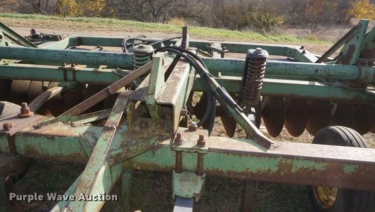 image for item DF1516 John Deere 1710 chisel