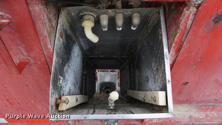 image for item DF1517 1965 Hobbs chemical delivery trailer