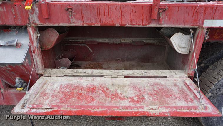 image for item DF1517 1965 Hobbs chemical delivery trailer