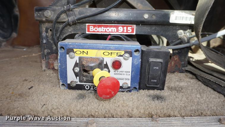 image for item DF1523 1984 Freightliner fertilizer tender truck