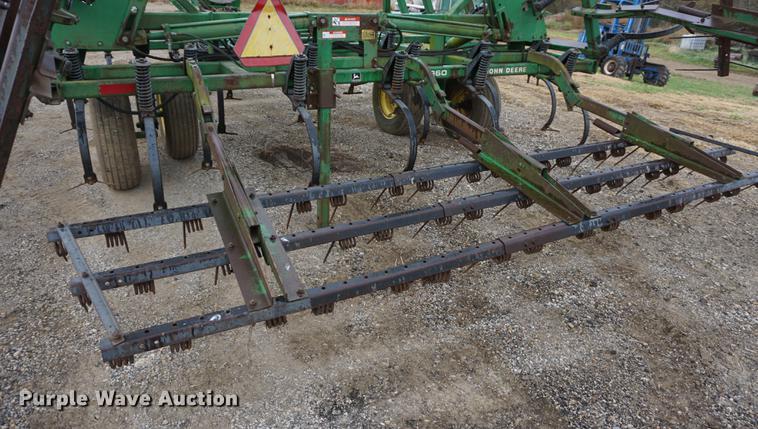 image for item DF1524 1991 John Deere 960 field cultivator
