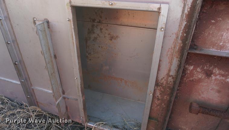 image for item DF1526 2009 Ranco rail unloading bucket elevator