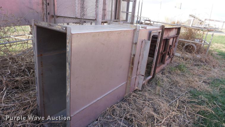 image for item DF1526 2009 Ranco rail unloading bucket elevator