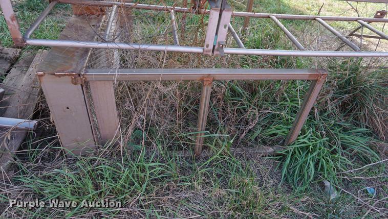 image for item DF1526 2009 Ranco rail unloading bucket elevator