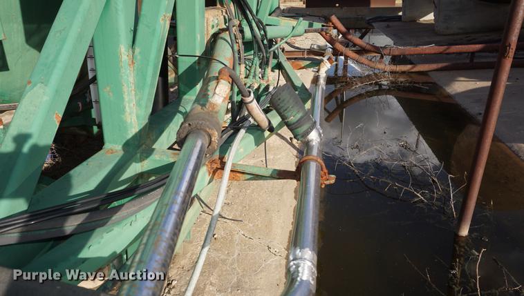 image for item DF1527 1994 Lor-Al sprayer bed