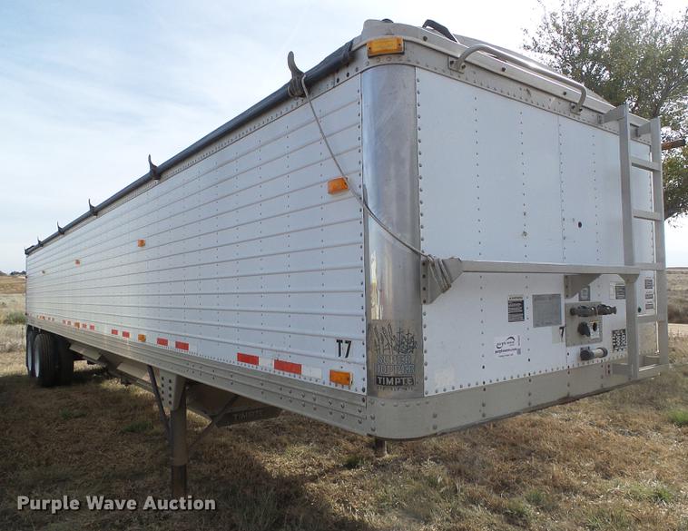image for item DF2822 1999 Timpte Super Hopper grain trailer
