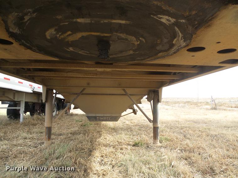 image for item DF2822 1999 Timpte Super Hopper grain trailer