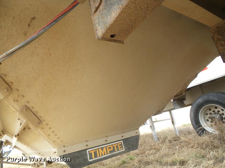 image for item DF2822 1999 Timpte Super Hopper grain trailer