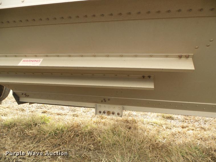 image for item DF2822 1999 Timpte Super Hopper grain trailer