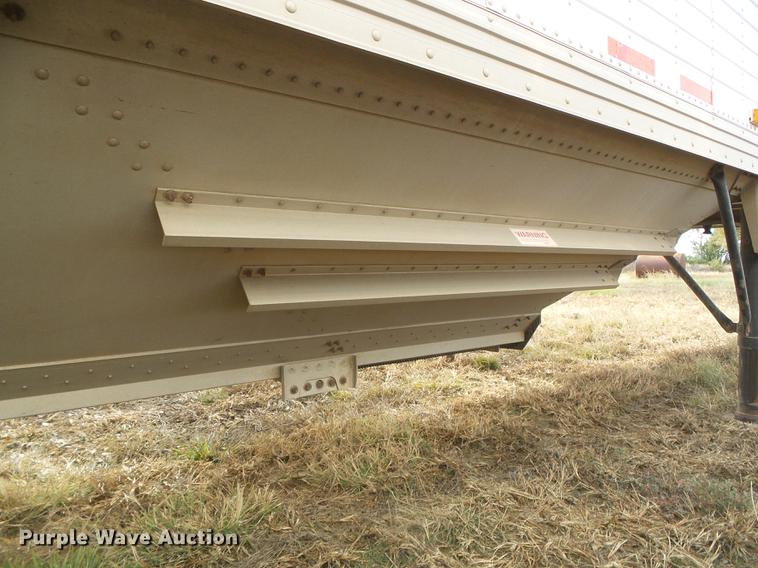 image for item DF2822 1999 Timpte Super Hopper grain trailer