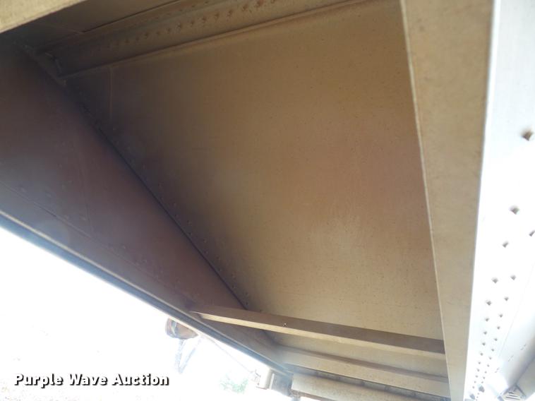 image for item DF2822 1999 Timpte Super Hopper grain trailer