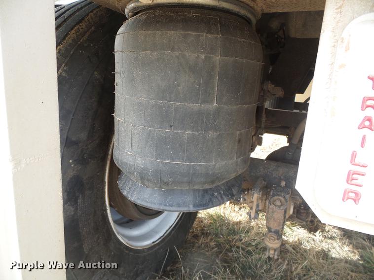 image for item DF2822 1999 Timpte Super Hopper grain trailer