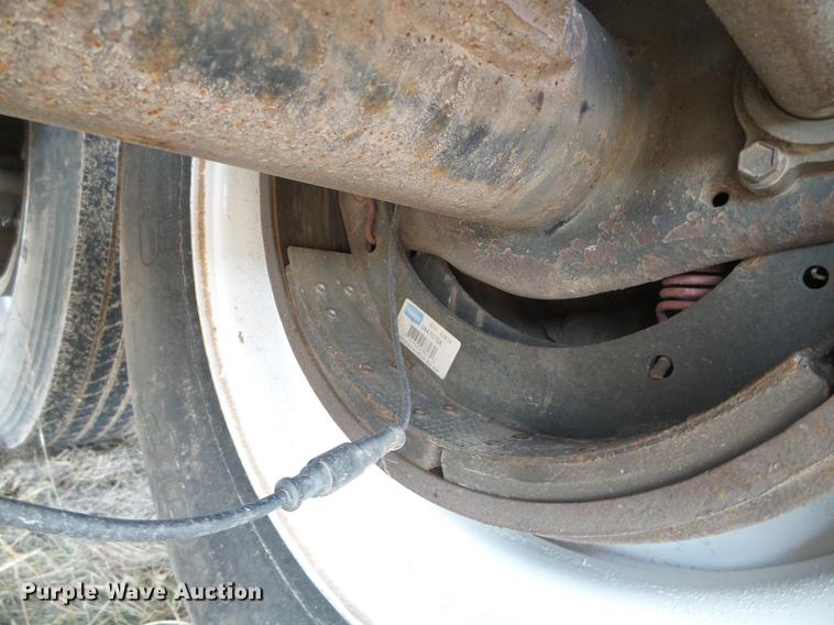 image for item DF2822 1999 Timpte Super Hopper grain trailer