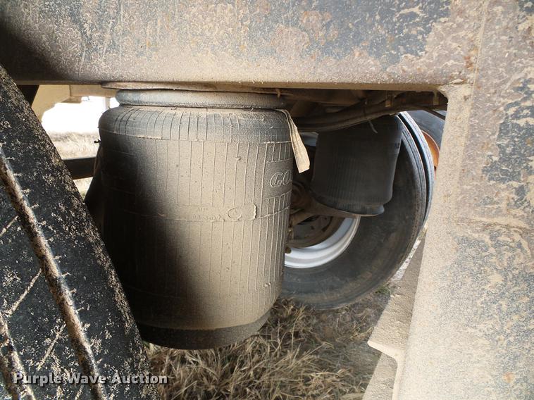 image for item DF2822 1999 Timpte Super Hopper grain trailer