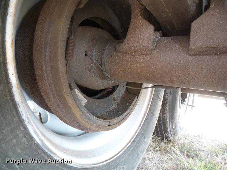 image for item DF2822 1999 Timpte Super Hopper grain trailer