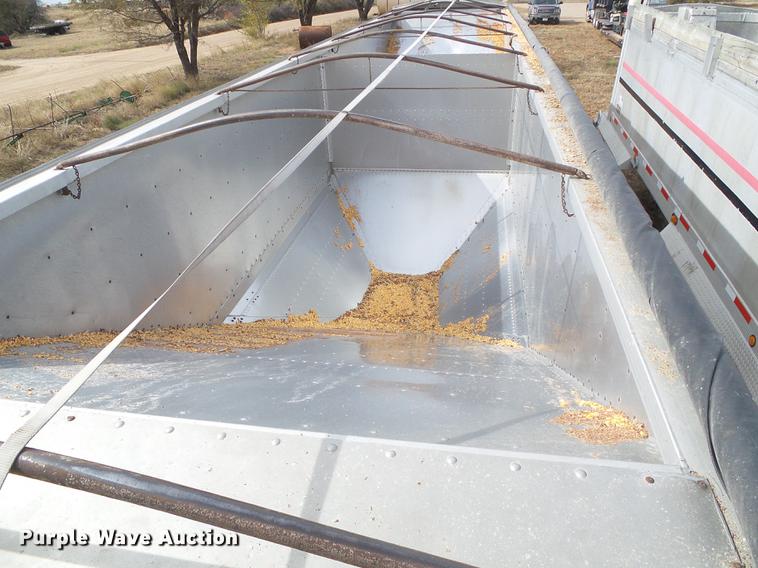 image for item DF2822 1999 Timpte Super Hopper grain trailer