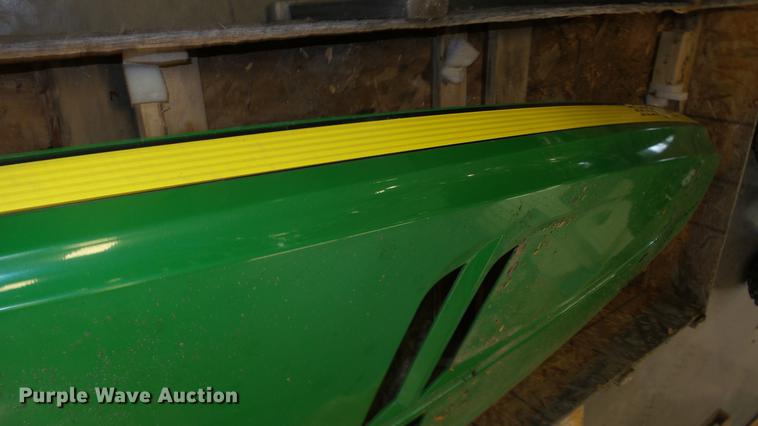 image for item EH9035 John Deere 9560R parts