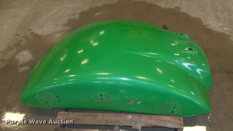 image for item EH9035 John Deere 9560R parts