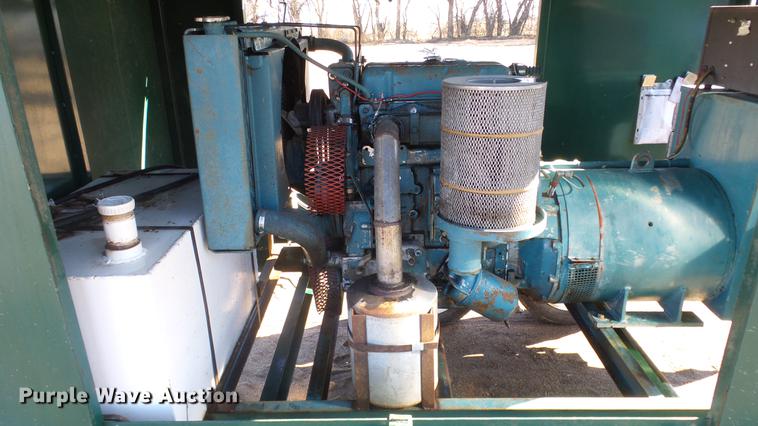 image for item EH9051 Enclosed generator trailer